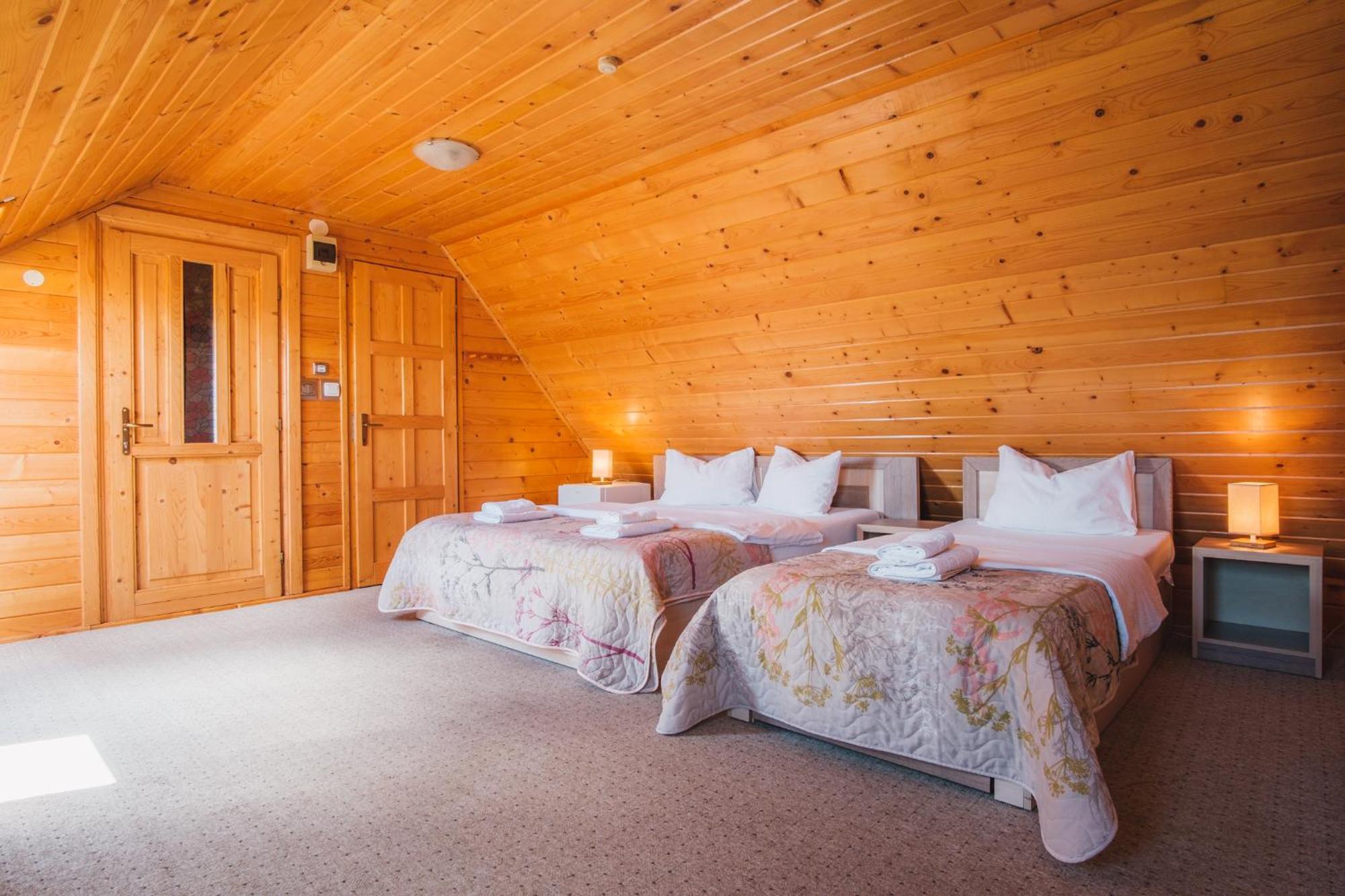 Casa De Vacanta Roua Diminetii Beclean  Ngoại thất bức ảnh